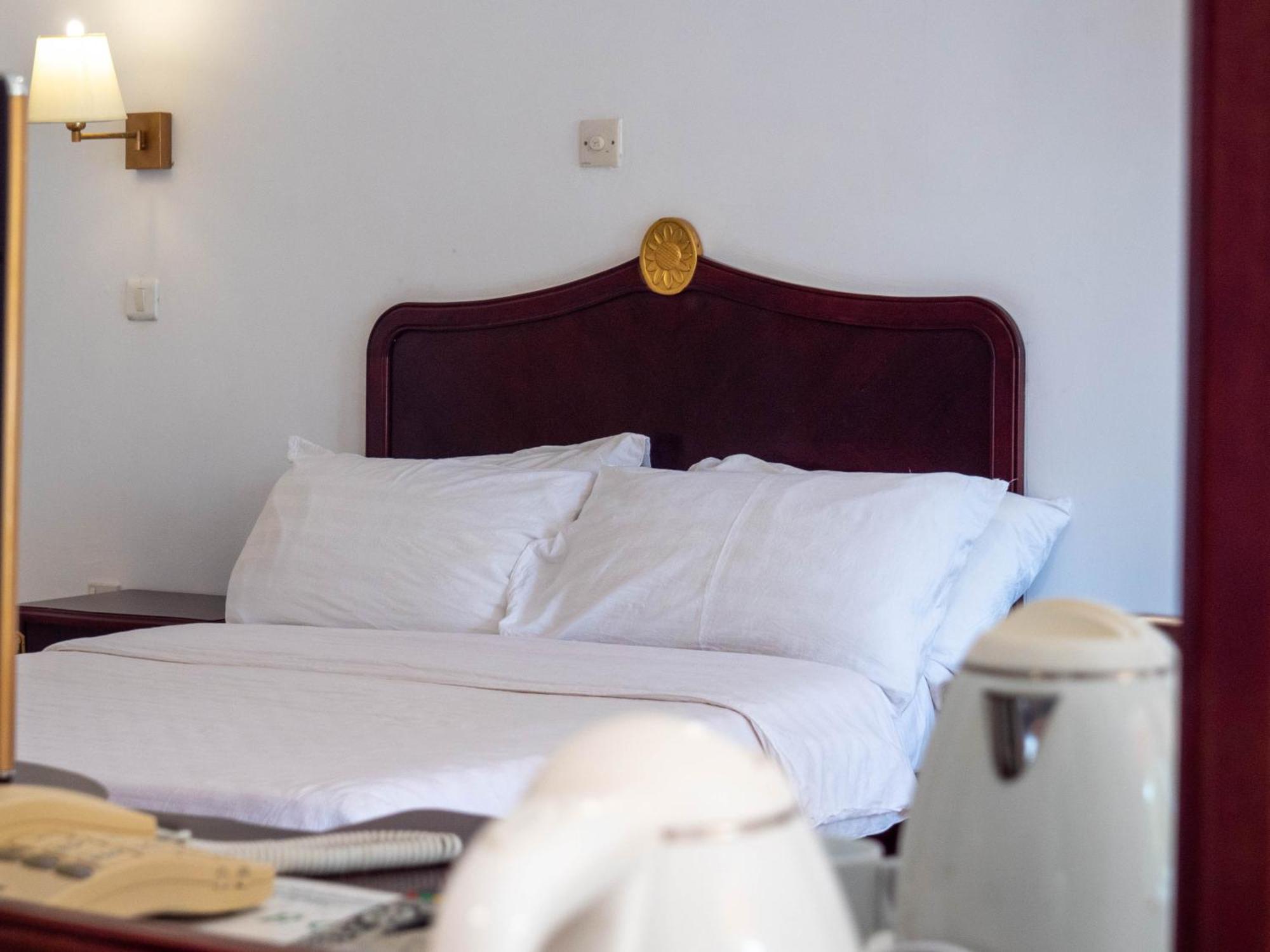 Cape Point Hotel Bakau Εξωτερικό φωτογραφία