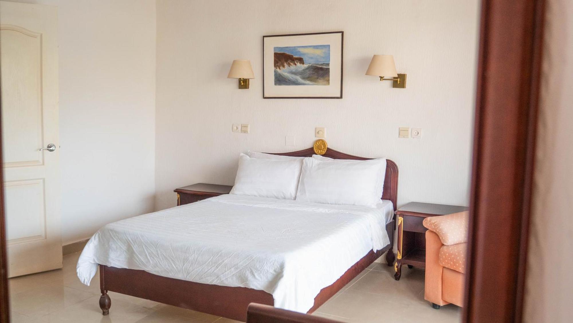 Cape Point Hotel Bakau Εξωτερικό φωτογραφία