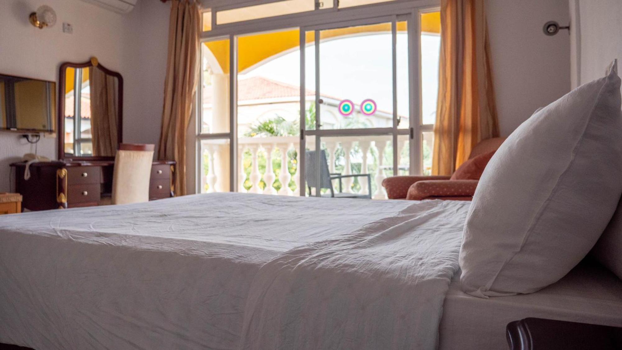 Cape Point Hotel Bakau Εξωτερικό φωτογραφία