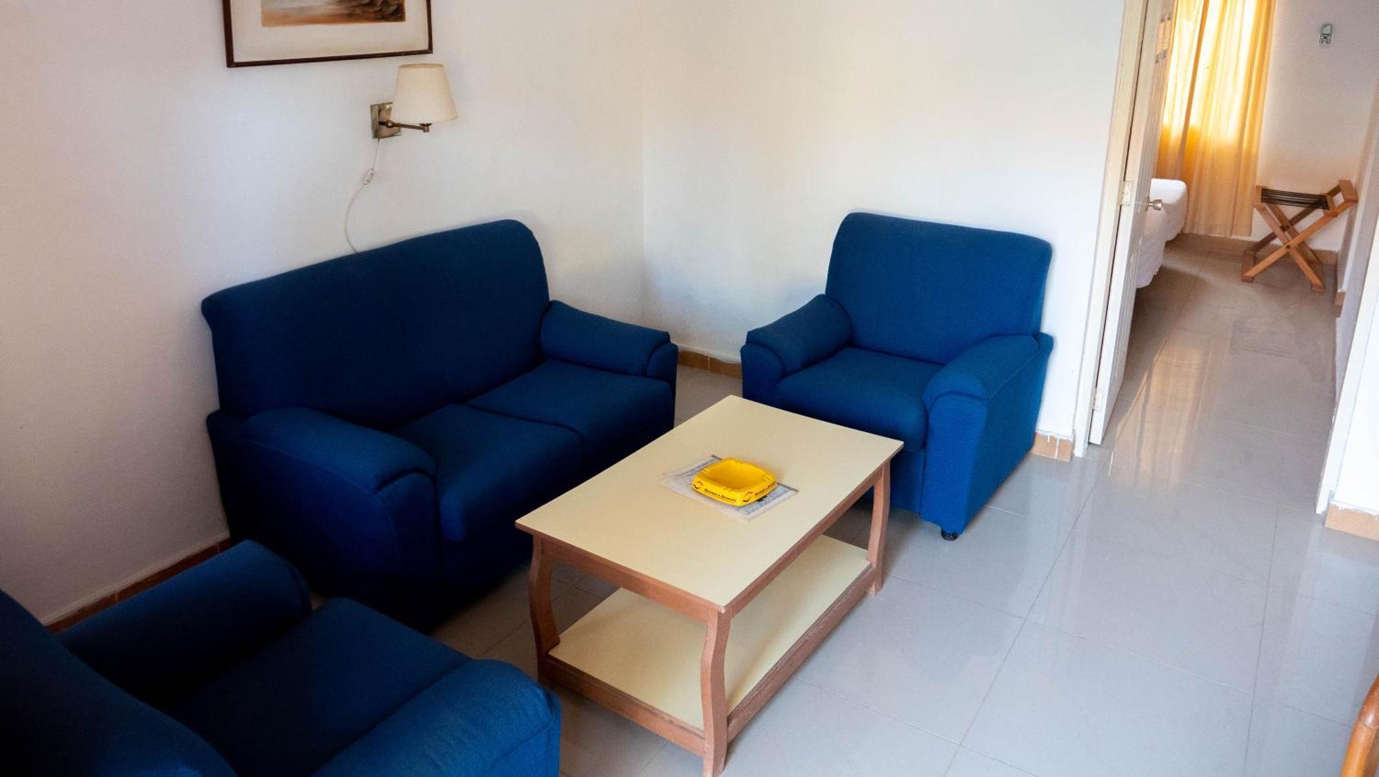 Cape Point Hotel Bakau Εξωτερικό φωτογραφία